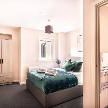 Lovely 2 Bedroom Appartement *