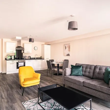 Apartment Lovely 2 Bedroom Manchester