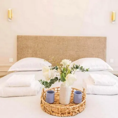 3 Bedroom Brown Apartment *
