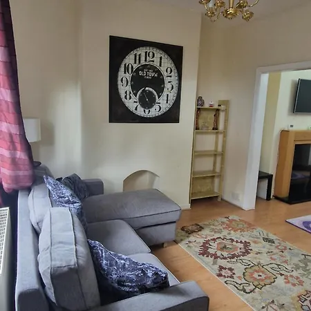 Olive House Apartment