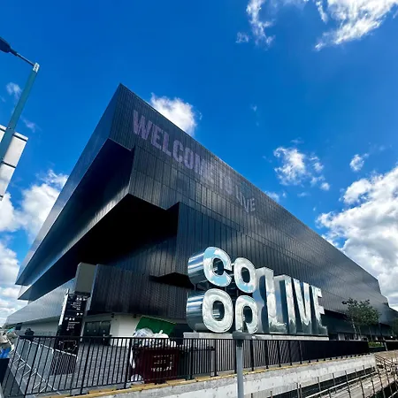 Ferienhaus Lovely + Free Parking *