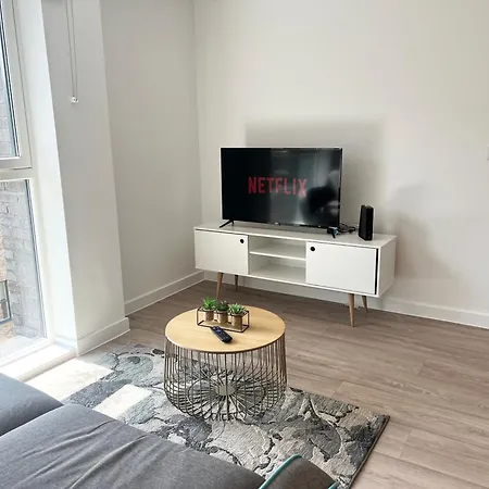 Lovely 2 Bedroom Manchester