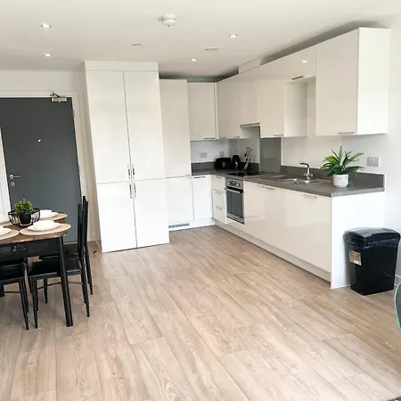 아파트 Lovely 2 Bedroom *
