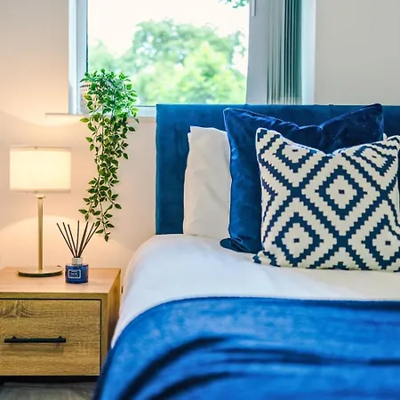 - Terraced * Manchester