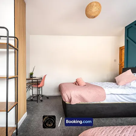 דירה Cosy 3-bed House L Garden L Free Parking L Stretford L Sleeps 7 L Book Today With The Cosy Corner Nationwide *
