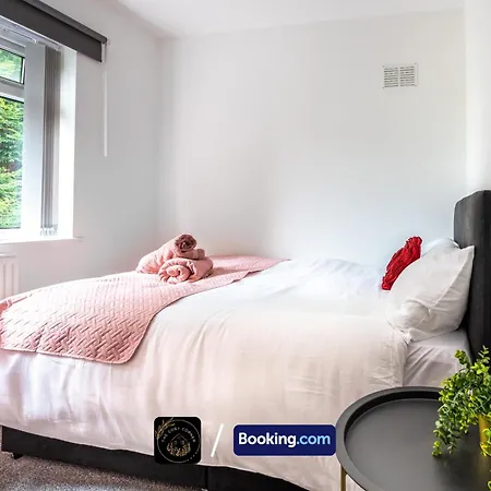 Cosy 3-bed House L Garden L Free Parking L Stretford L Sleeps 7 L Book Today With The Cosy Corner Nationwide Apartament