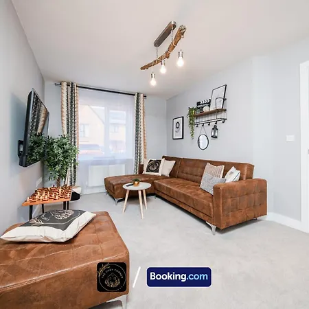 アパート 3-bed House, Free Parking & Wifi マンチェスター