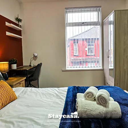 Tatil Evi Modern & Spacious 5-bedroom House With Game *