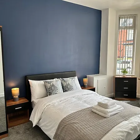 Daisybank Co-living - Private Self-cater