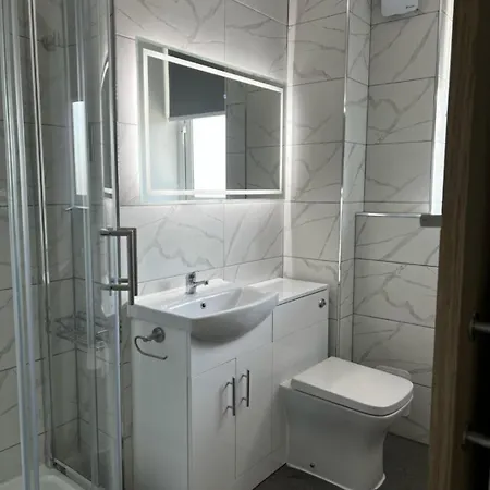- 1 Bedroom - Sleeps 3 - Free Parking * マンチェスター