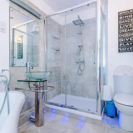 Lejlighed Central Northern Quarter Two Bedroom *