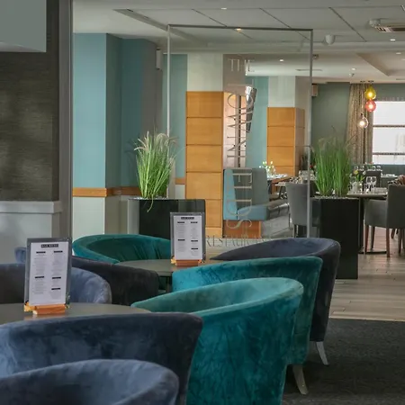 Hotel Cresta Court Altrincham