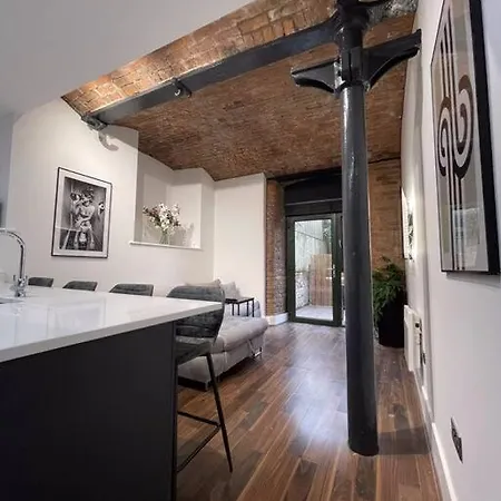 Cavern By The Heim Residences * Манчестер