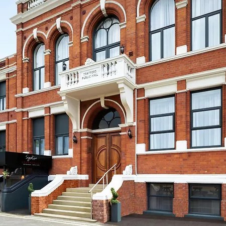 Otel Trafford Hall Manchester, Trademark Collection By Wyndham