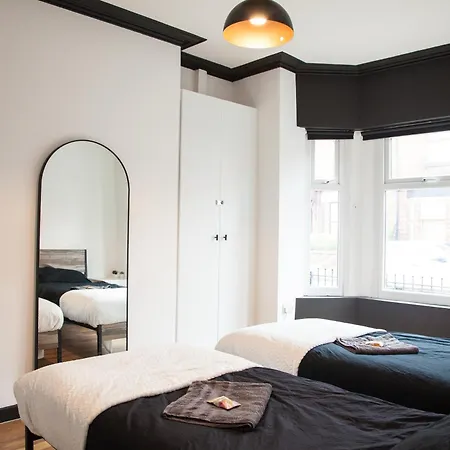 Entire Modern In And Near Peak District * מנצ'סטר