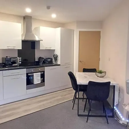Sandringham 1 King Bed With Sofabed Apartament Manchester