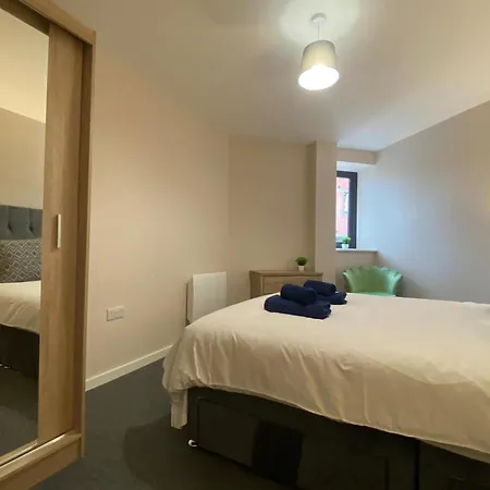 Sandringham 1 King Bed With Sofabed