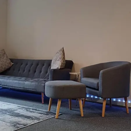 Sandringham 1 King Bed With Sofabed Apartment Manchester