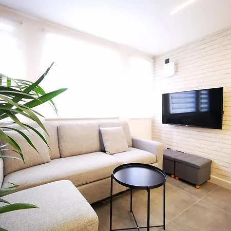 South Modern Holiday In Fallowfield - Apt 1 Апартаменты *