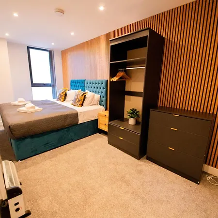 Stunning 3 Bedroom Apartment