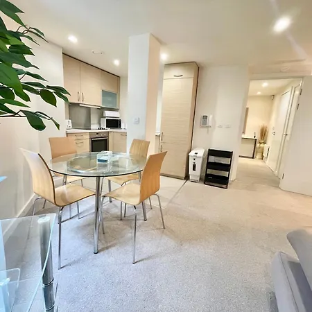 Luxury City Centre Apartment