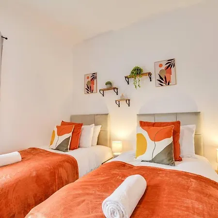 Stylish & Vibrant 2 Bedroom * Manchester