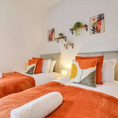 Feriehus Stylish & Vibrant 2 Bedroom Manchester