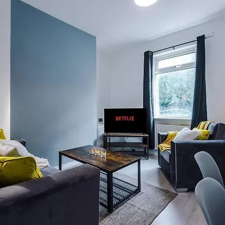 Apartment Cosy & Bright 2 Bedroom House *