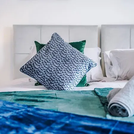 Сasa de vacaciones Luxurious Living 2 Bedroom *