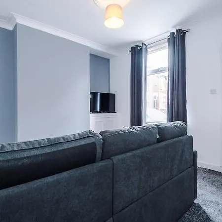 Luxurious Living 2 Bedroom