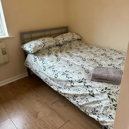Modern, Quiet, Sleeps 9, Etihad, Coop Live, Manchester