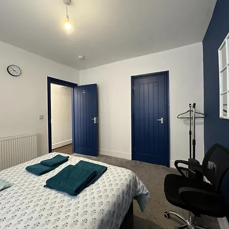Ur Place 4*