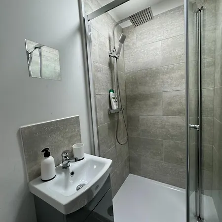Ur Place 4*