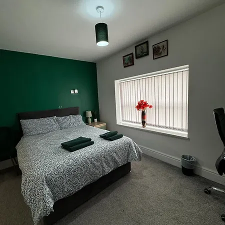 Ur Place 4*