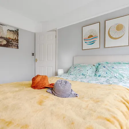 Elegant 3-bedroom Retreat Free Parking Keenzchillz Appartement Manchester