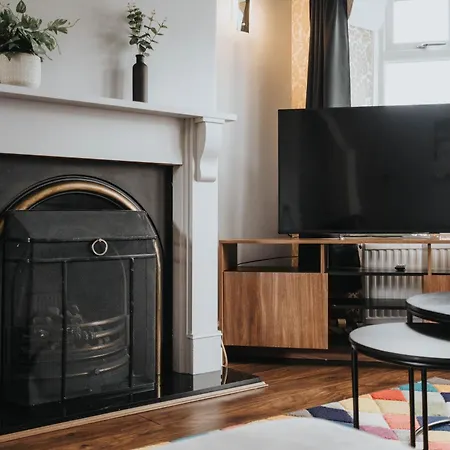 Elegant 3-bedroom Retreat Free Parking Keenzchillz Appartement