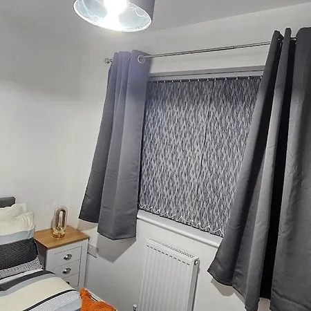 New Luxury 3 Bedroom House Next To Coop Stadium & Man Stadium Prázdninový dům Manchester