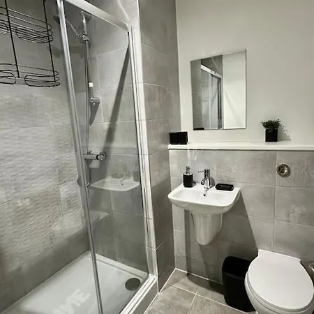Appartement Spacious 2 Bed In Mediacity And The Quays With Parking *