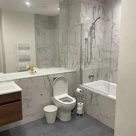 Media City Holiday Living * Manchester