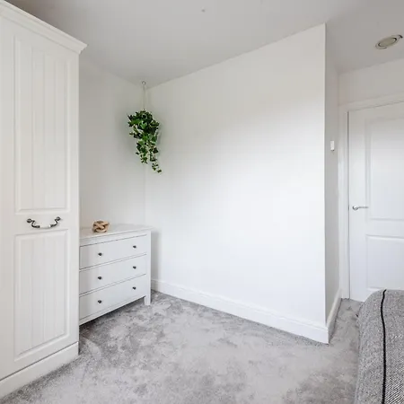 Boutique 4-bed House In - Games 펜션