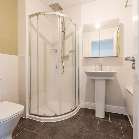 Boutique 4-bed House In - Games 펜션 맨체스터