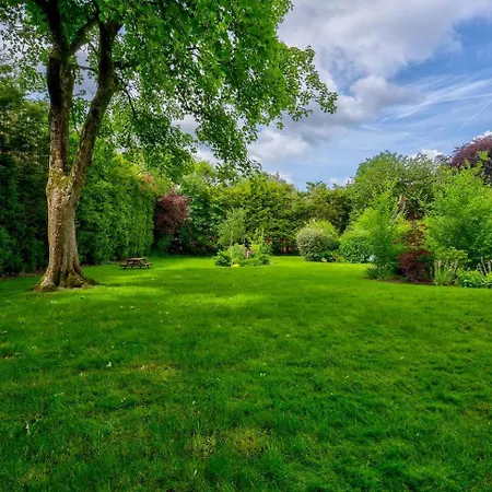 Garden In Hidden Oasis Pass The Keys Holiday home