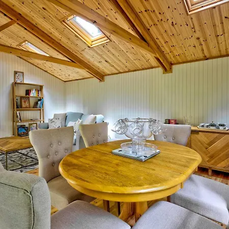 Сasa de vacaciones Garden In Hidden Oasis Pass The Keys *