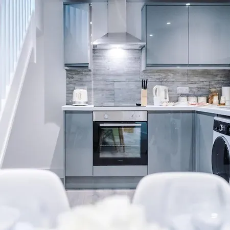 Brand New 1 & 2 Bed Flats Next To Eccles Station Apartment