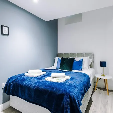 Appartement Brand New 1 & 2 Bed Flats Next To Eccles Station Manchester