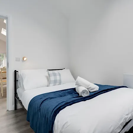 Santorini Blues By Cefas - Free Parking - - Near Airport * Manchester