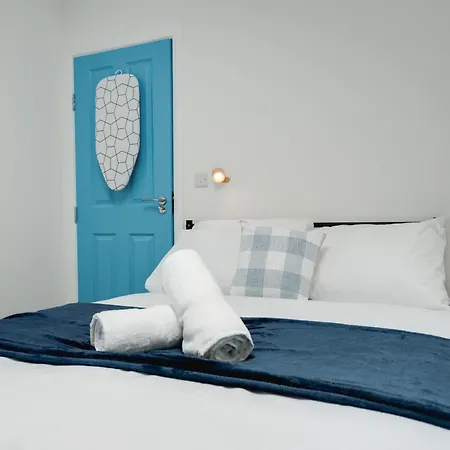 Holiday home Santorini Blues By Cefas - Free Parking - - Near Airport *
