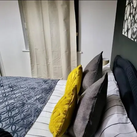 The Stylish With Free Parking * Manchester