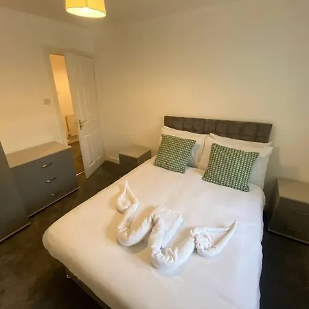 Cosy 4br In Prestwich With Free Parking * Μάντσεστερ