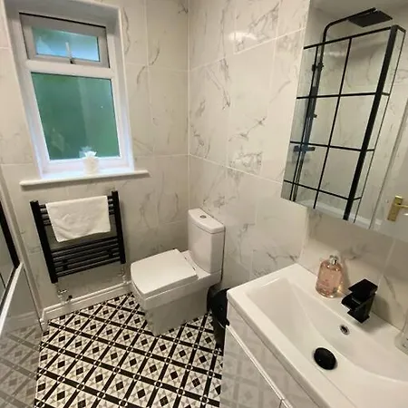 Σπίτι διακοπών Cosy 4br In Prestwich With Free Parking